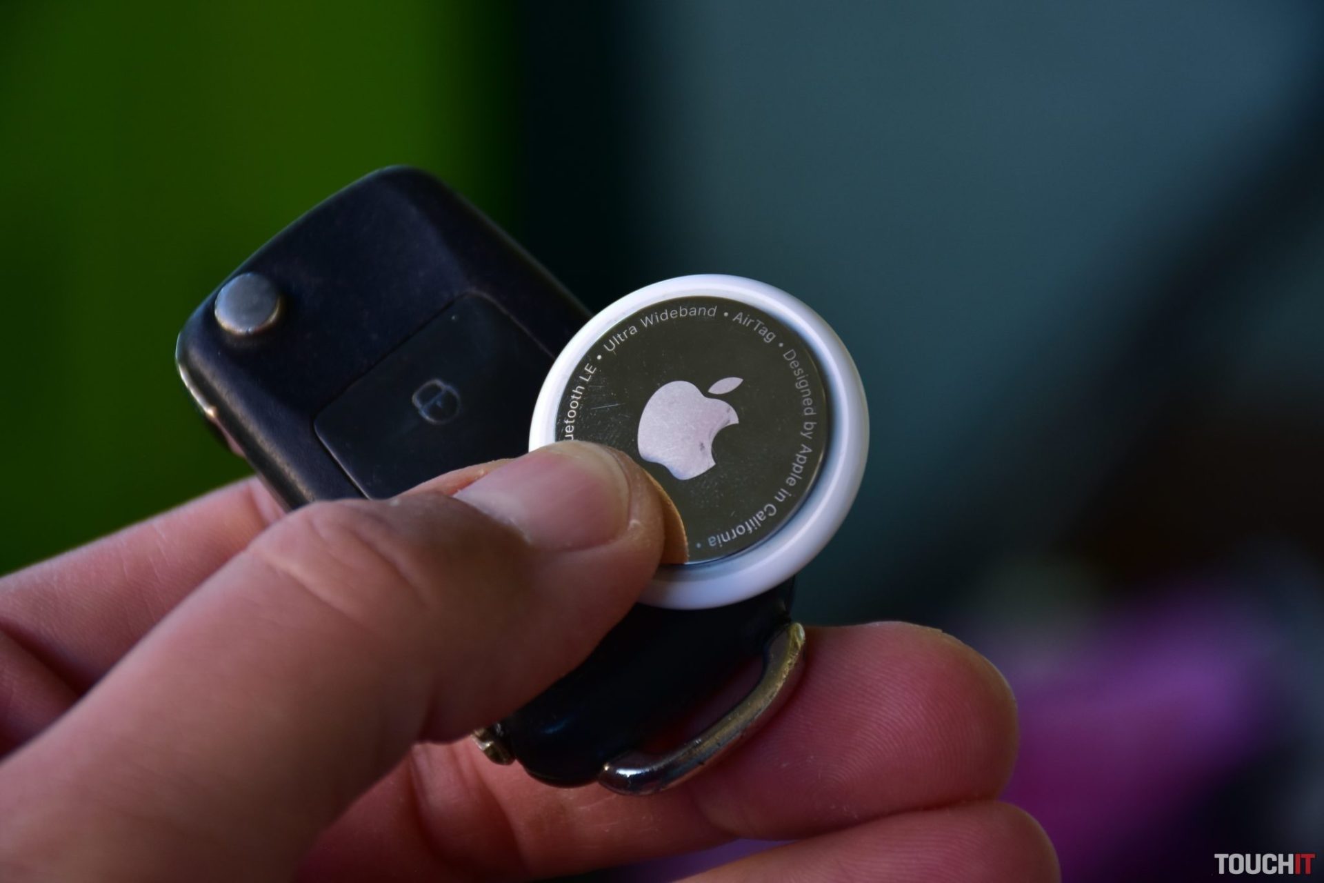 Ako resetovať AirTag, aby ste ho mohli používať s odlišným Apple ID?
