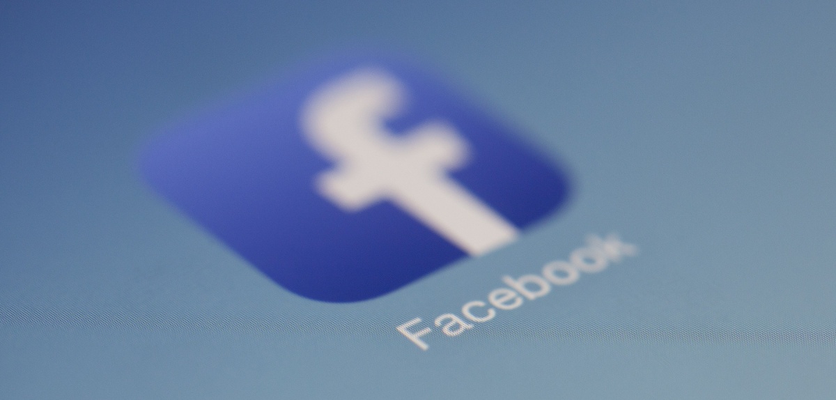 Dostal sa vám niekto do Facebooku? Odhláste sa zo všetkých zariadení