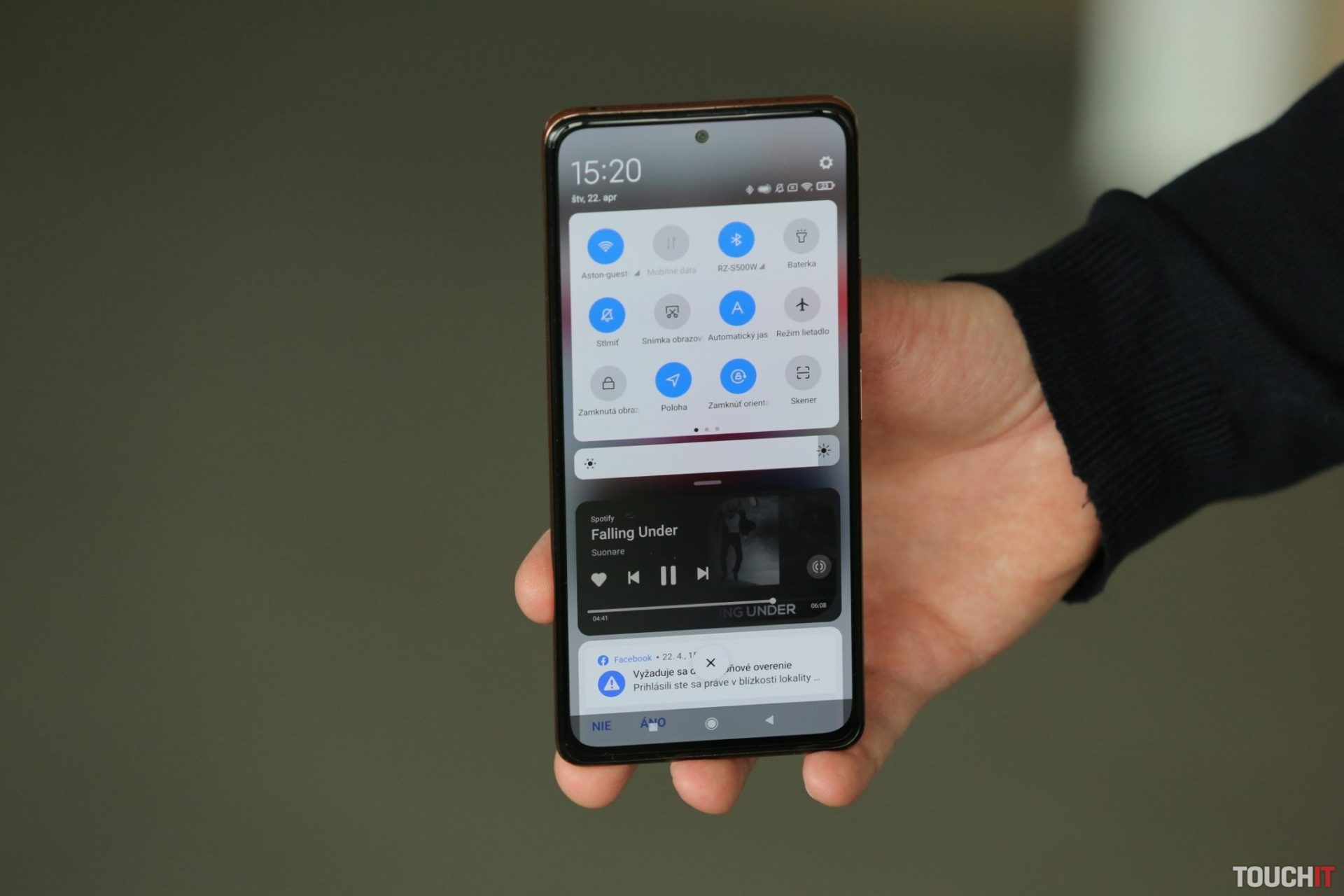 Ako zamknúť ikony na domovskej obrazovke? (Xiaomi / Redmi)