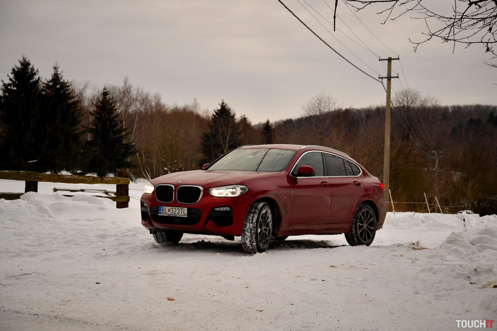 BMW X4 2.0d M-Sport: V meste je doma, ale terén ju nezaskočí