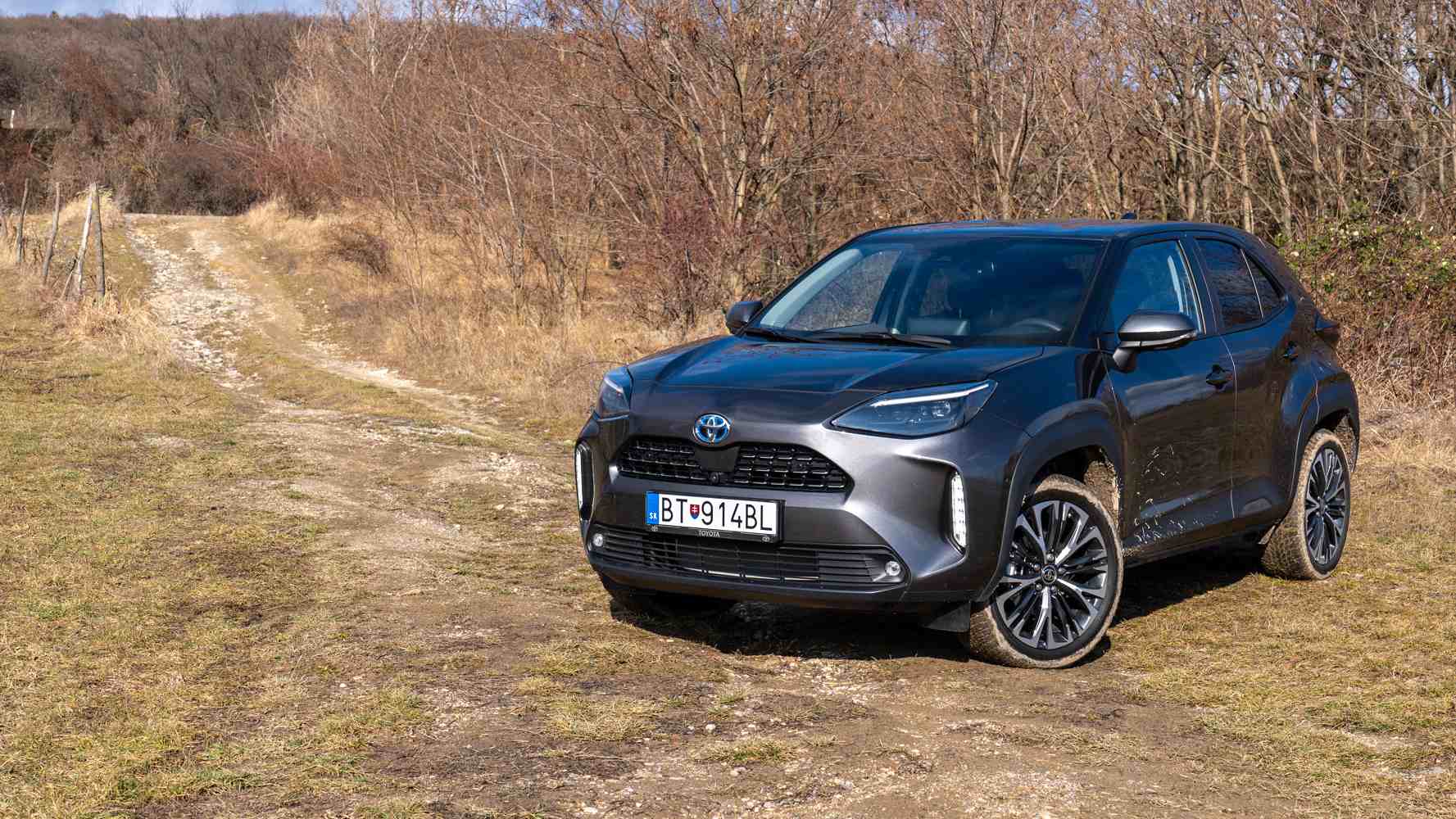 Zrodený do terénu: Toyota Yaris Cross Hybrid (VIDEO TOUCHIT)