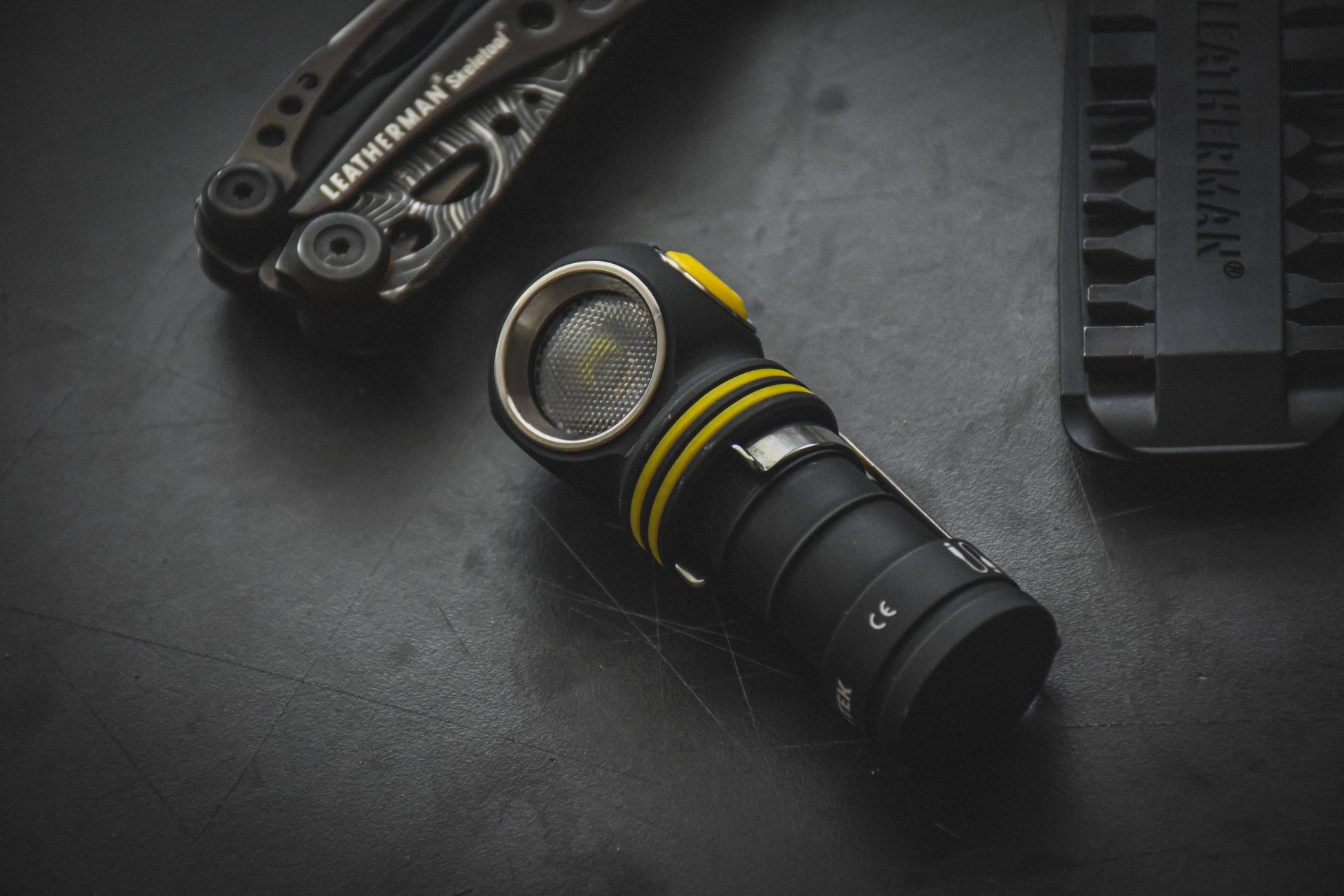 Armytek ELF C1: Multifunkčné a extra odolné smart LED svetlo na každý deň