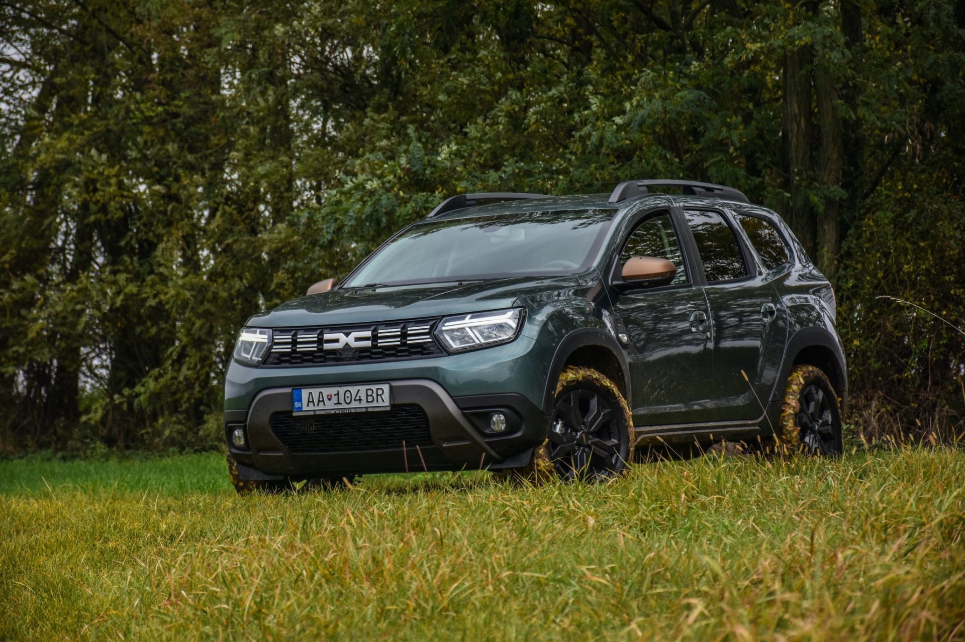 Dacia Duster 1.3 TCe 4×4 EXTREME: Neobyčajne schopné SUV za prijateľnú cenu (RECENZIA)