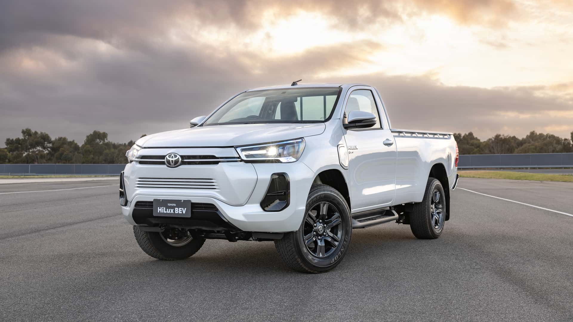 Elektrická Toyota Hilux sa začne vyrábať už budúci rok