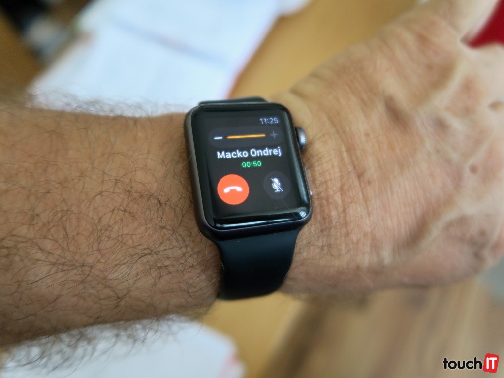 Nová verzia Apple Watch príde v septembri