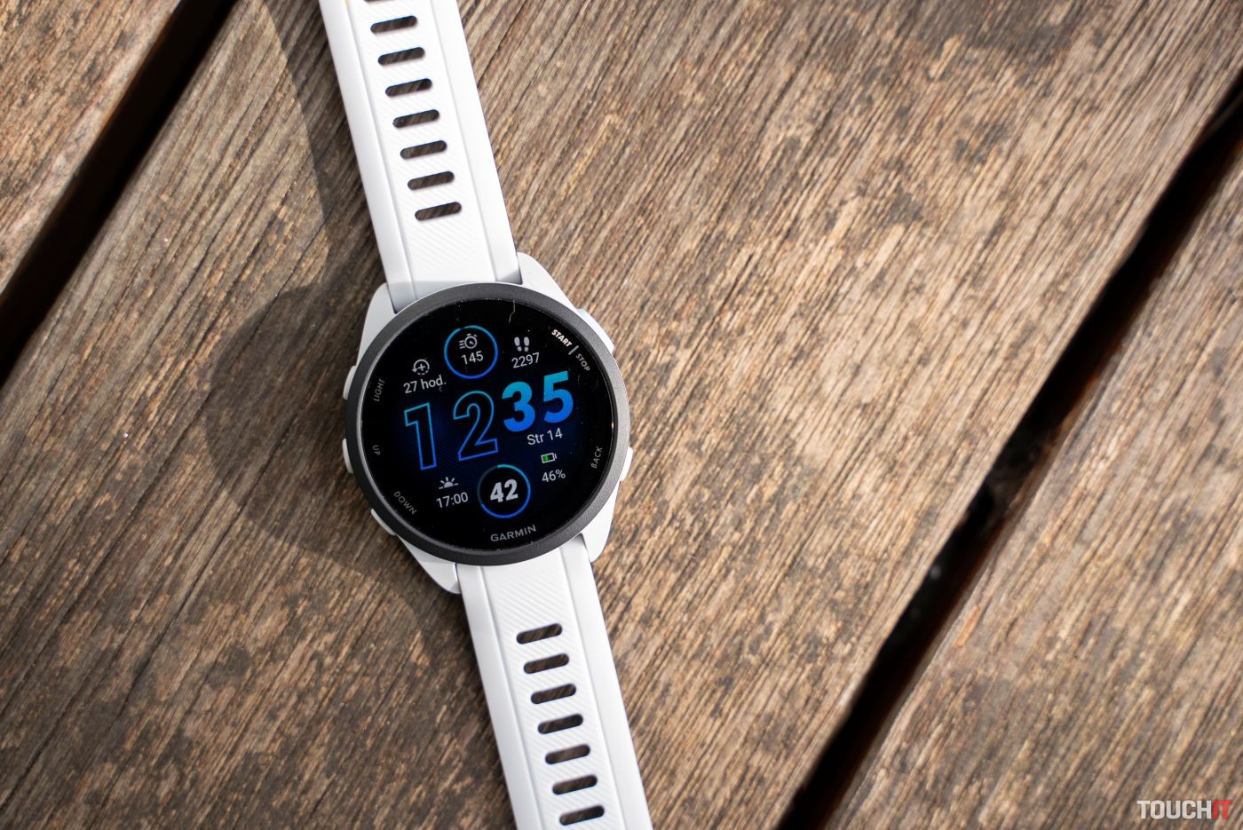 Kúpiť si Garmin Forerunner 165 alebo Forerunner 255?