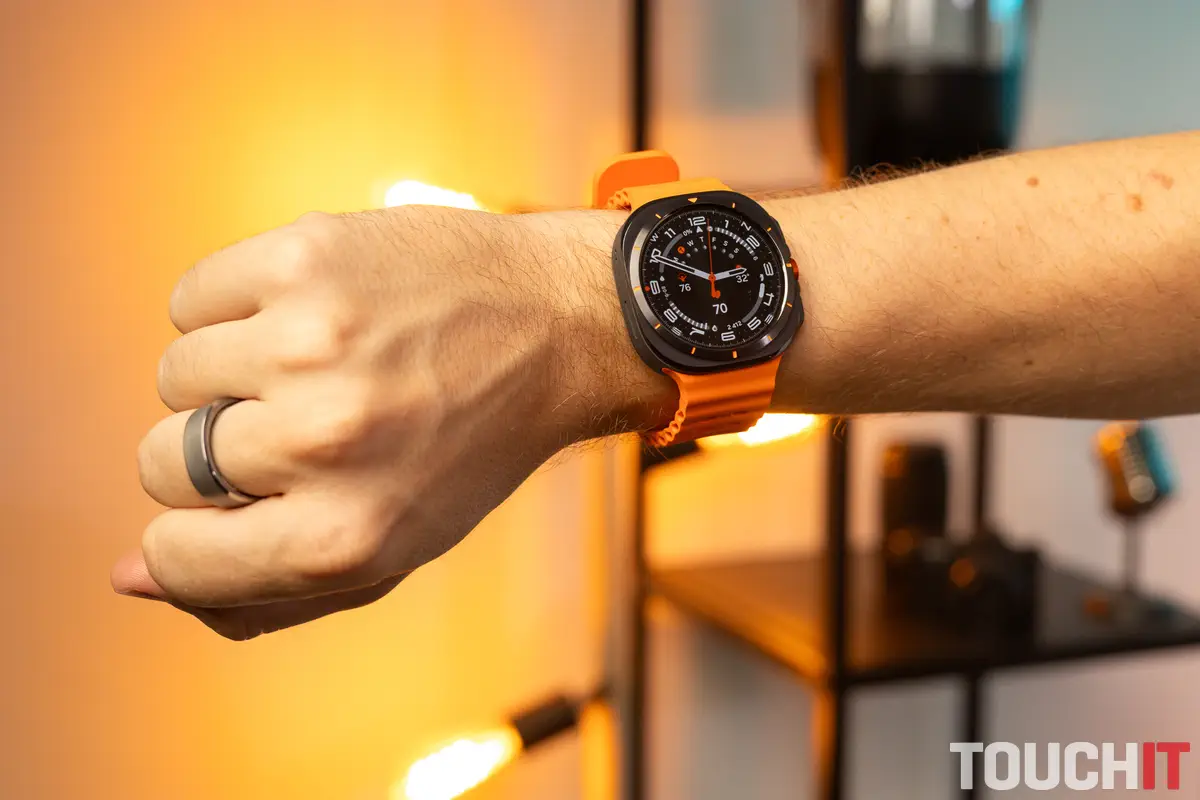 Samsung Galaxy Watch Ultra nemajú otočnú lunetu