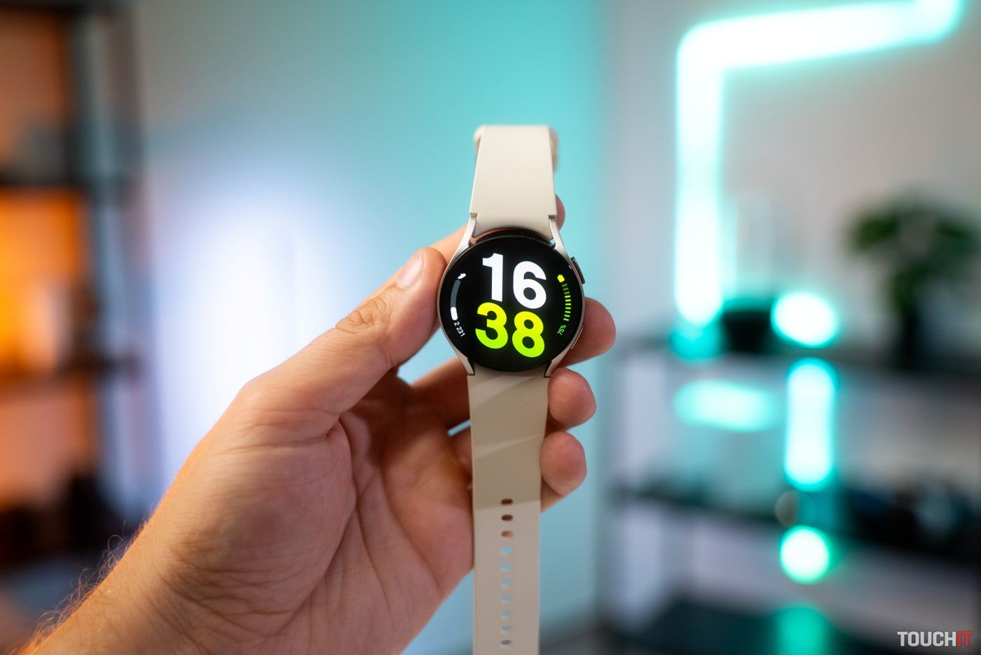 Poznáme ceny a technické špecifikácie nových Samsung Galaxy Watch