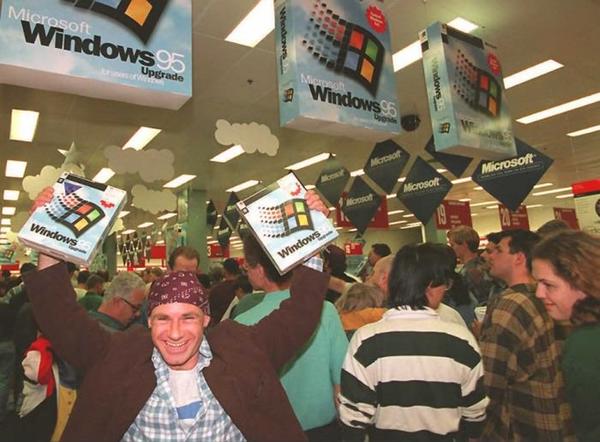 VIDEO: Windows 95 oslavuje 20 rokov. Zaspomínajte si s Priateľmi
