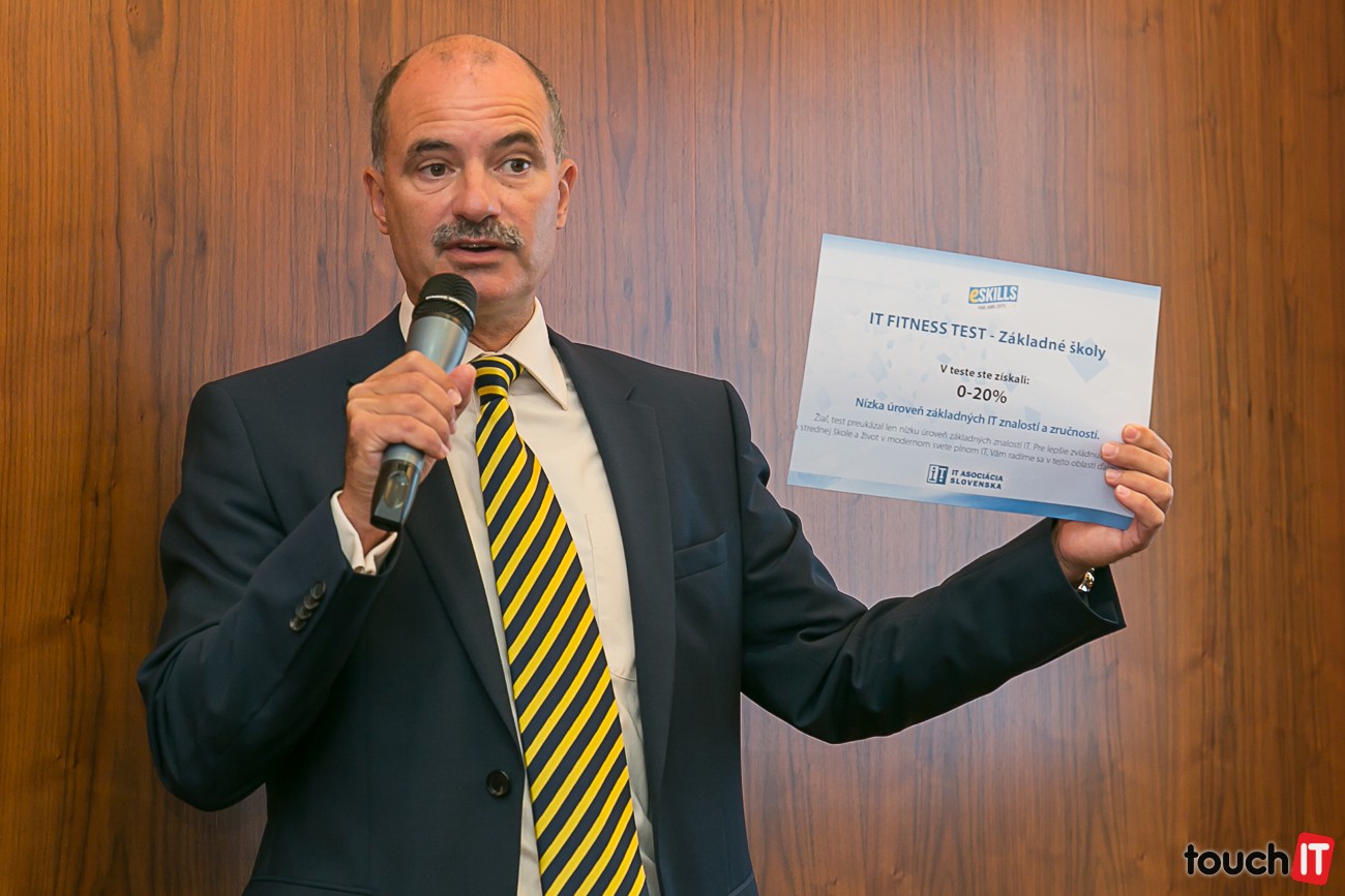 VIDEO touchIT: IT Fintess Test 2015