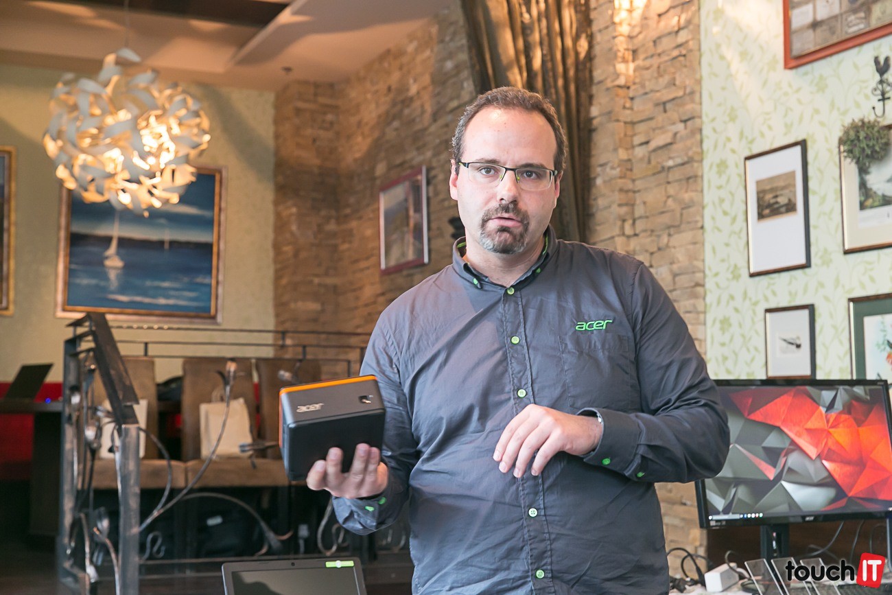Vystavajte si svoj vlastný počítač – Acer Revo Build