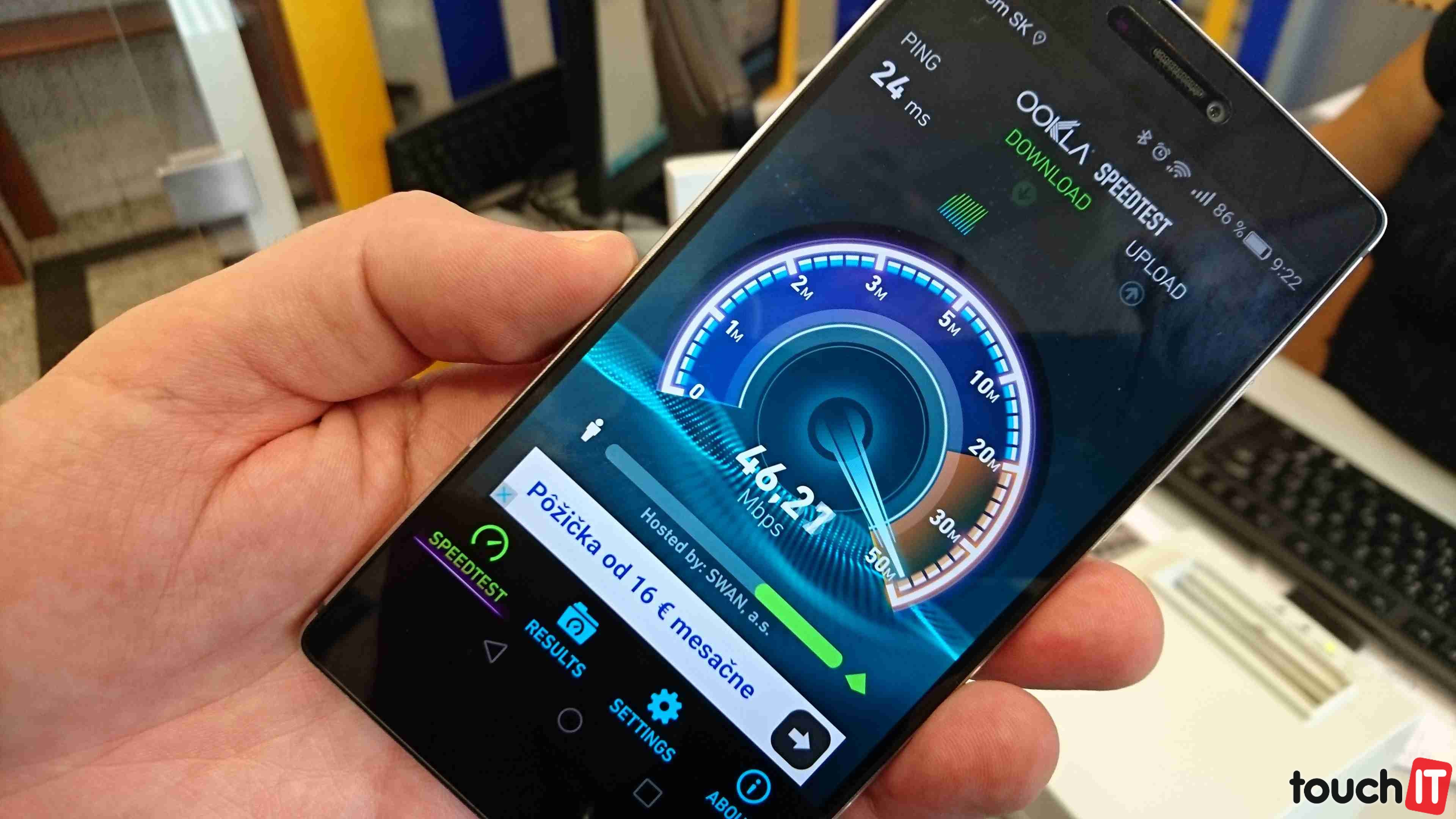 Večer Slováci dátujú cez LTE sieť dvakrát viac ako cez deň. Pozrite si ďalšie fakty