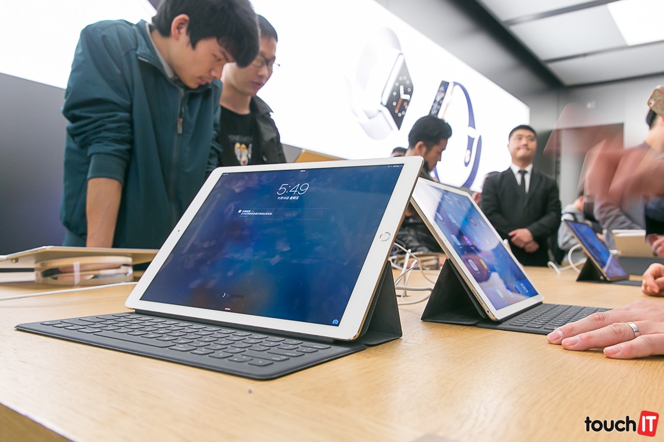 VIDEO: Apple predáva menej iPadov. Jeho podiel na trhu však rastie