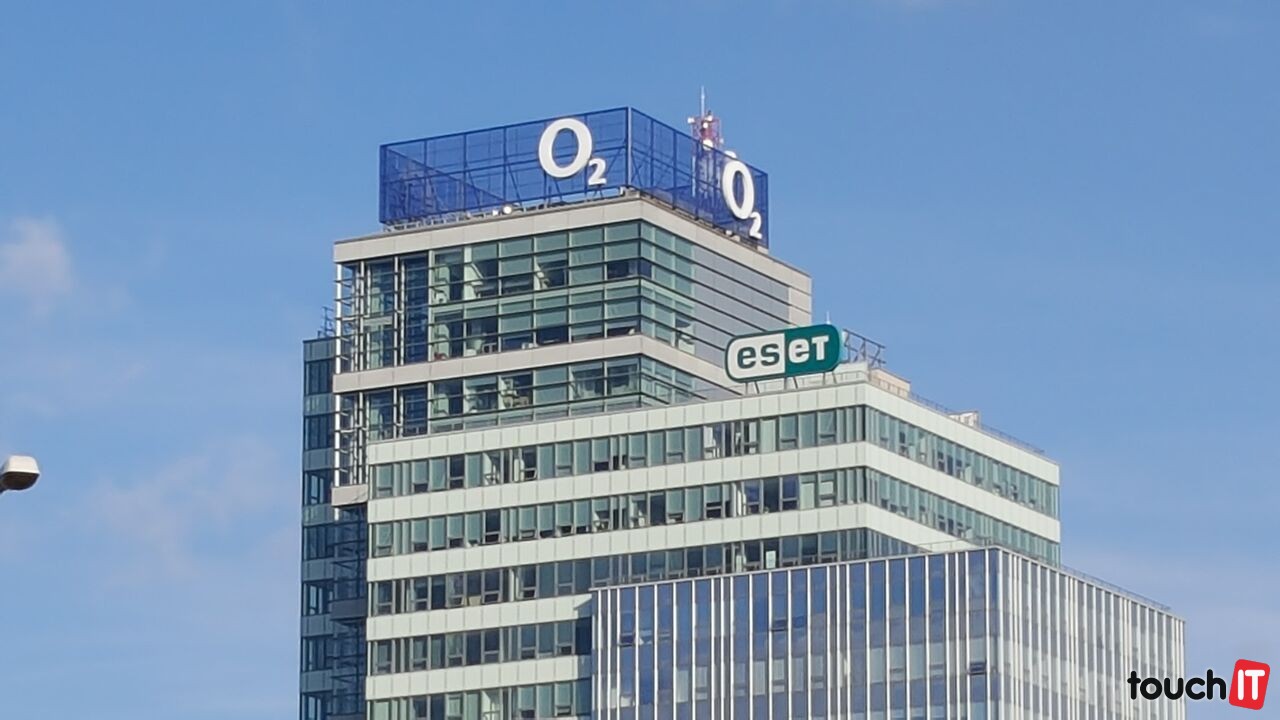 Viete, čo všetko ľudia nechávajú v bare počas vianočných večierkov, Neverili by ste, čo všetko sa dá po večierkoch nájsť.