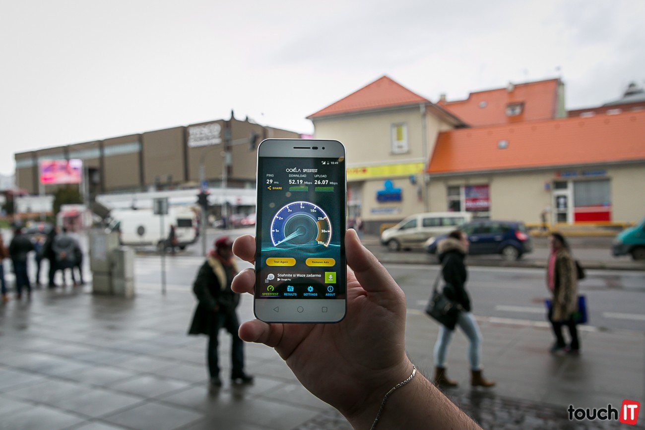 Najpredávanejšie telefóny v O2 za november