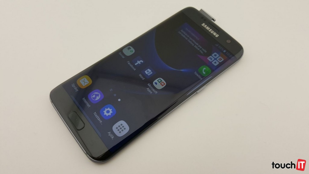 samsung_galaxy_S7_edge_MWC_01