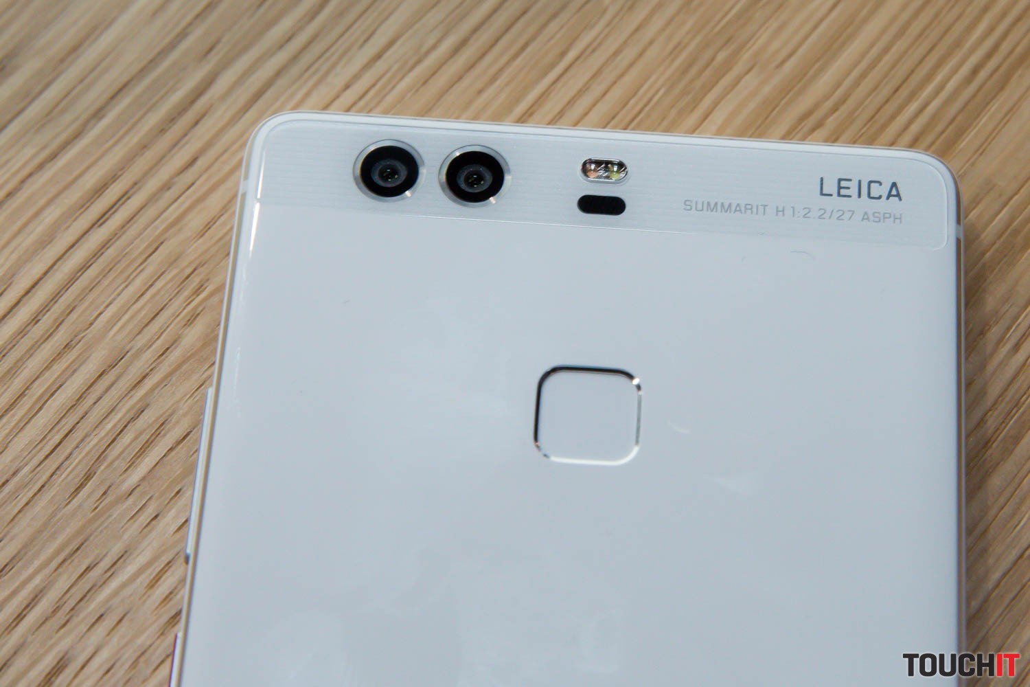 Ako funguje duálny fotoaparát v Huawei P9?