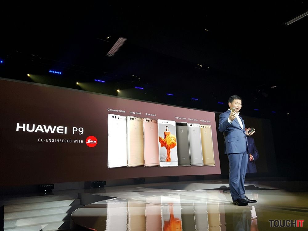 VIDEO TOUCHIT: Ako vyzerá Huawei P9, P9 PLUS a náramok TalkBand B3?