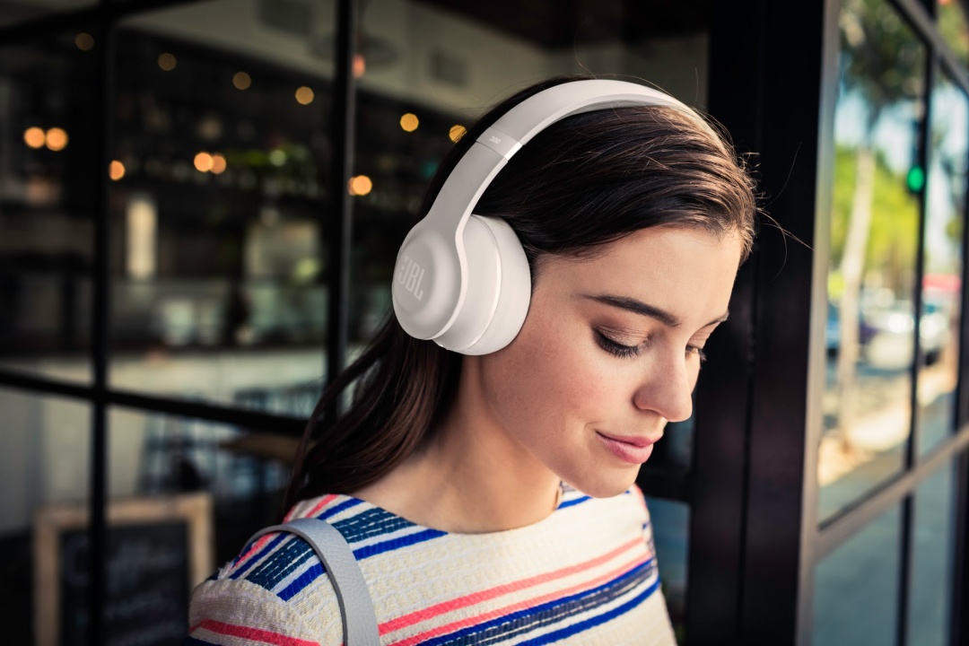 Test TOUCHIT: Slúchadlá JBL Everest 300
