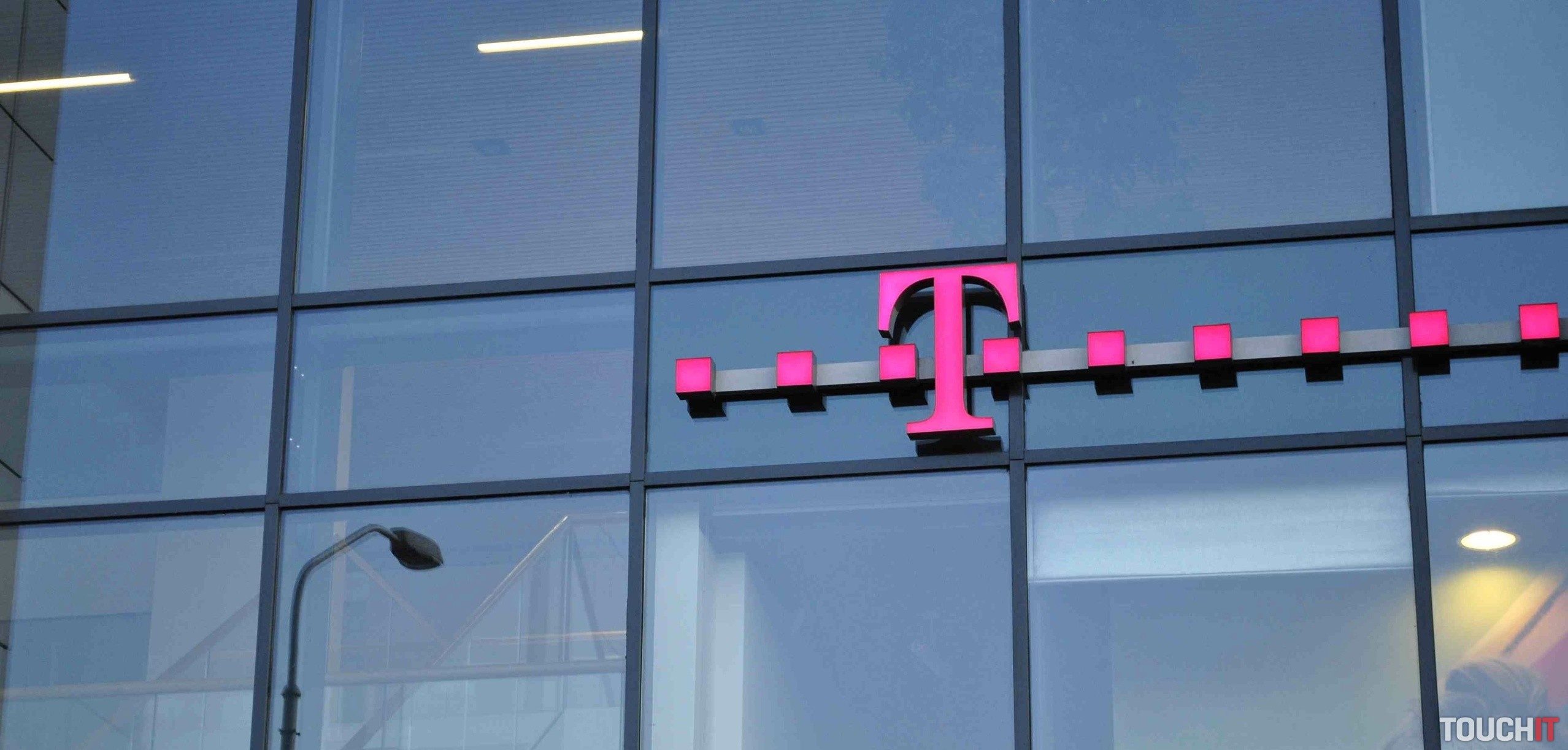 Telekom zaradil do Magio TV ďalšiu futbalovú ligu