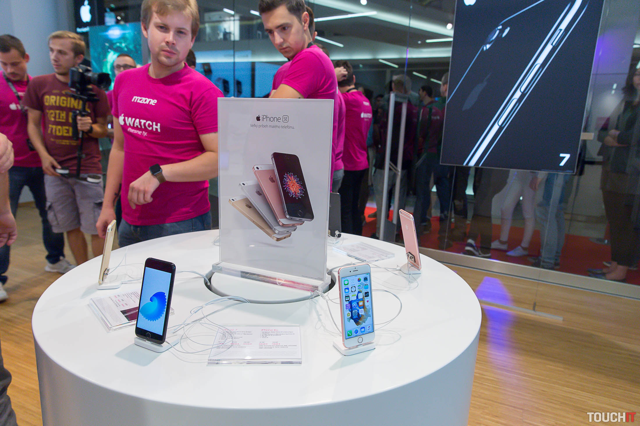 Galaxy Note 7: Z problémov Samsungu najviac vyťažil Apple