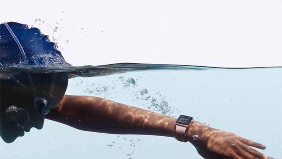 Skutočne odolné inteligentné hodinky: Utopené Apple Watch sa po šiestich mesiacoch vrátili k majiteľovi