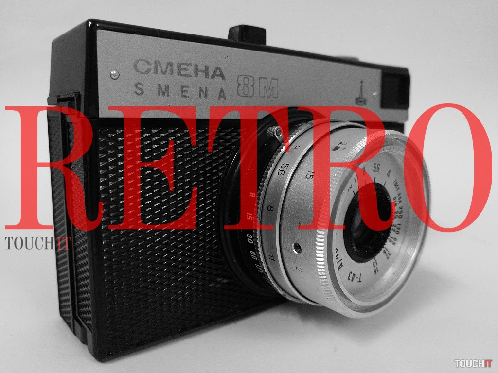 Zaspomínajte si s TOUCHIT: Kompaktný fotoaparát LOMO SMENA 8M