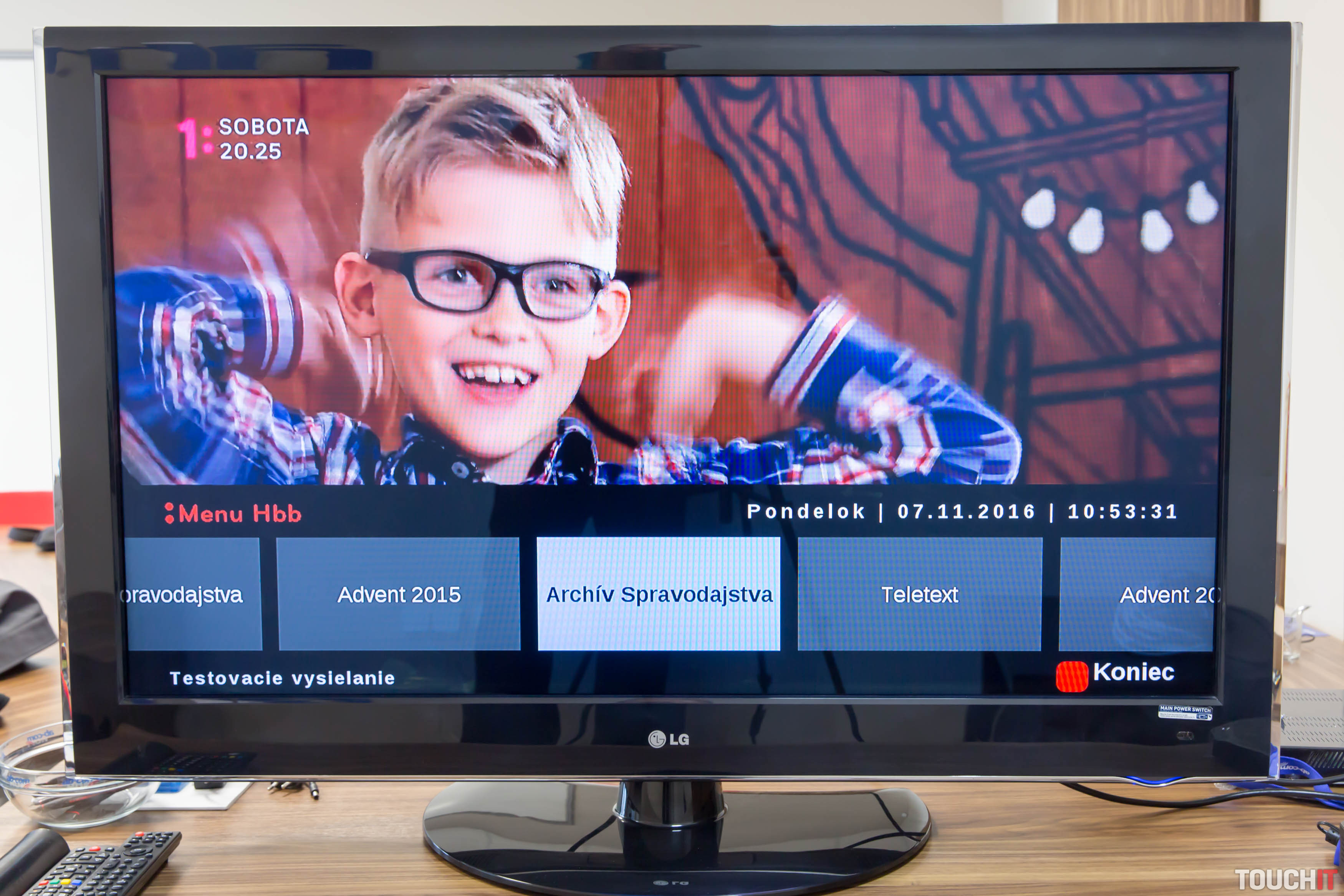 Ako Slováci zatiaľ pojem HbbTV nepoznáme. Pritom HbbTV už na Slovensku funguje