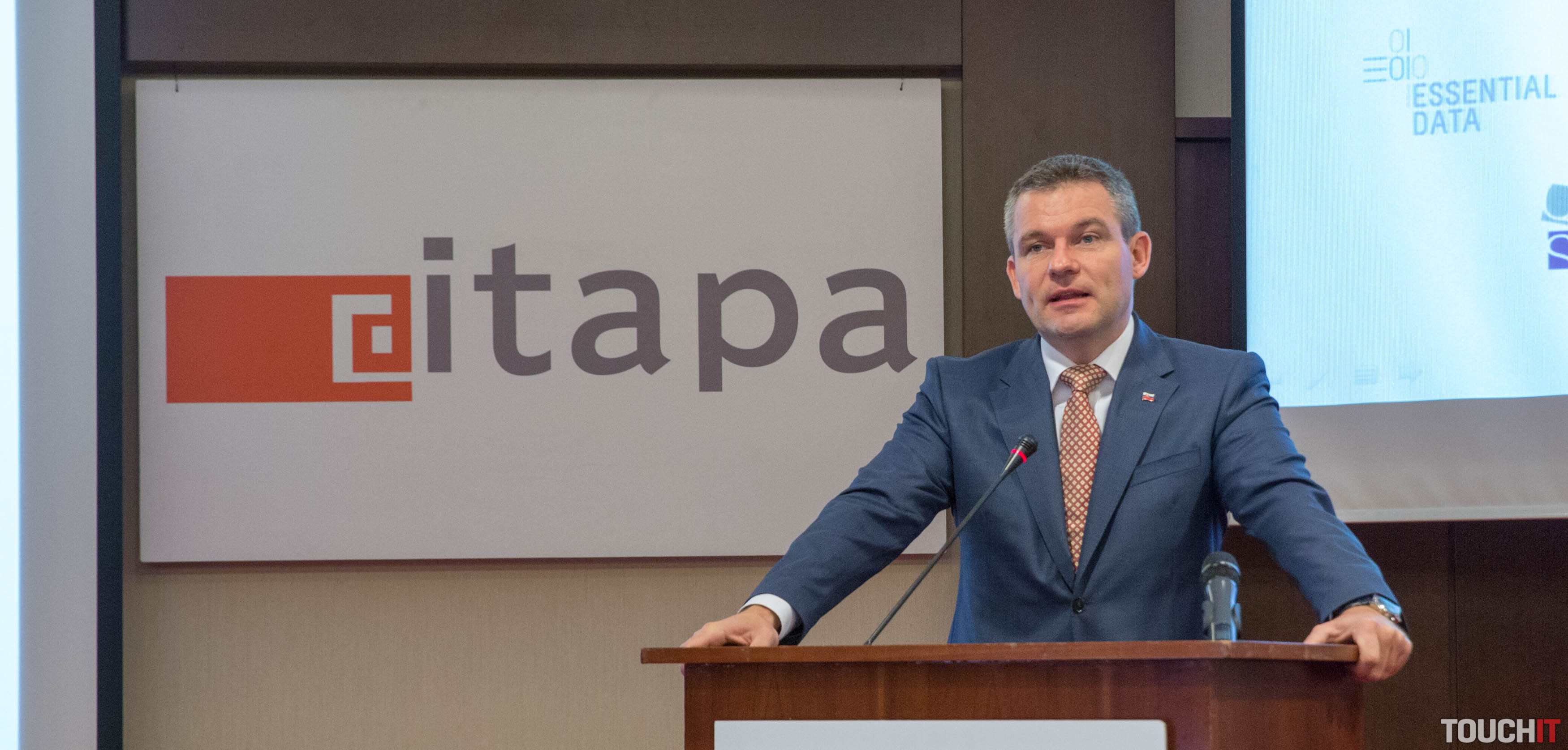 VIDEO TOUCHIT: Peter Pellegrini – „120 miliónov eur sme zaplatili za kopu papierov. Takto už ďalej fungovať nemôžeme“