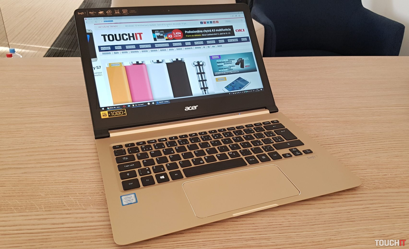 Prví na Slovensku: Testovali sme najtenší notebook na svete Acer Swift 7