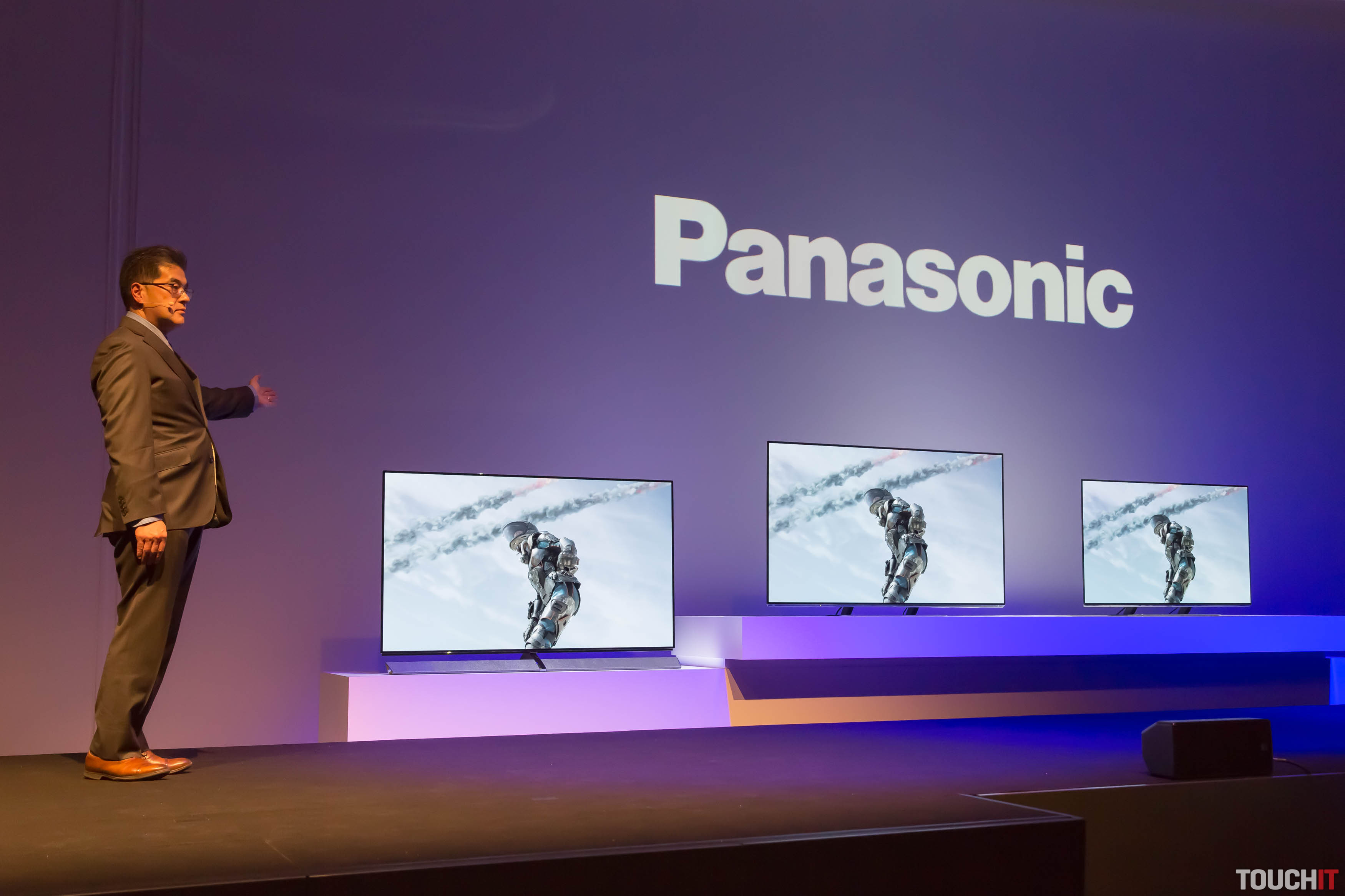 Špičkové OLED televízory Panasonic EZ1000 a EZ950 sú v predaji na Slovensku. Poznáme ceny