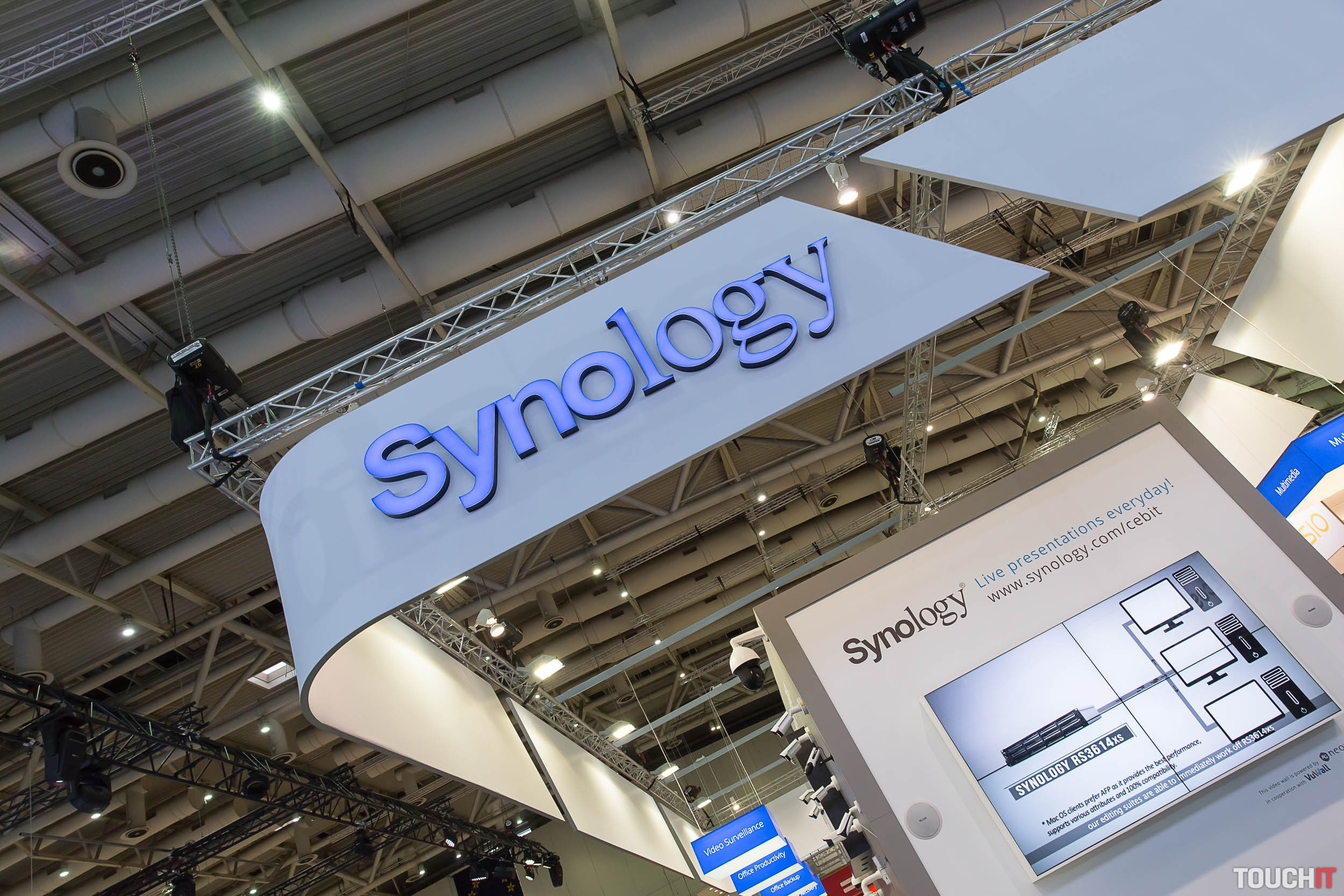 Spoločnosť Synology predstavuje zariadenie RackStation RS2818RP+
