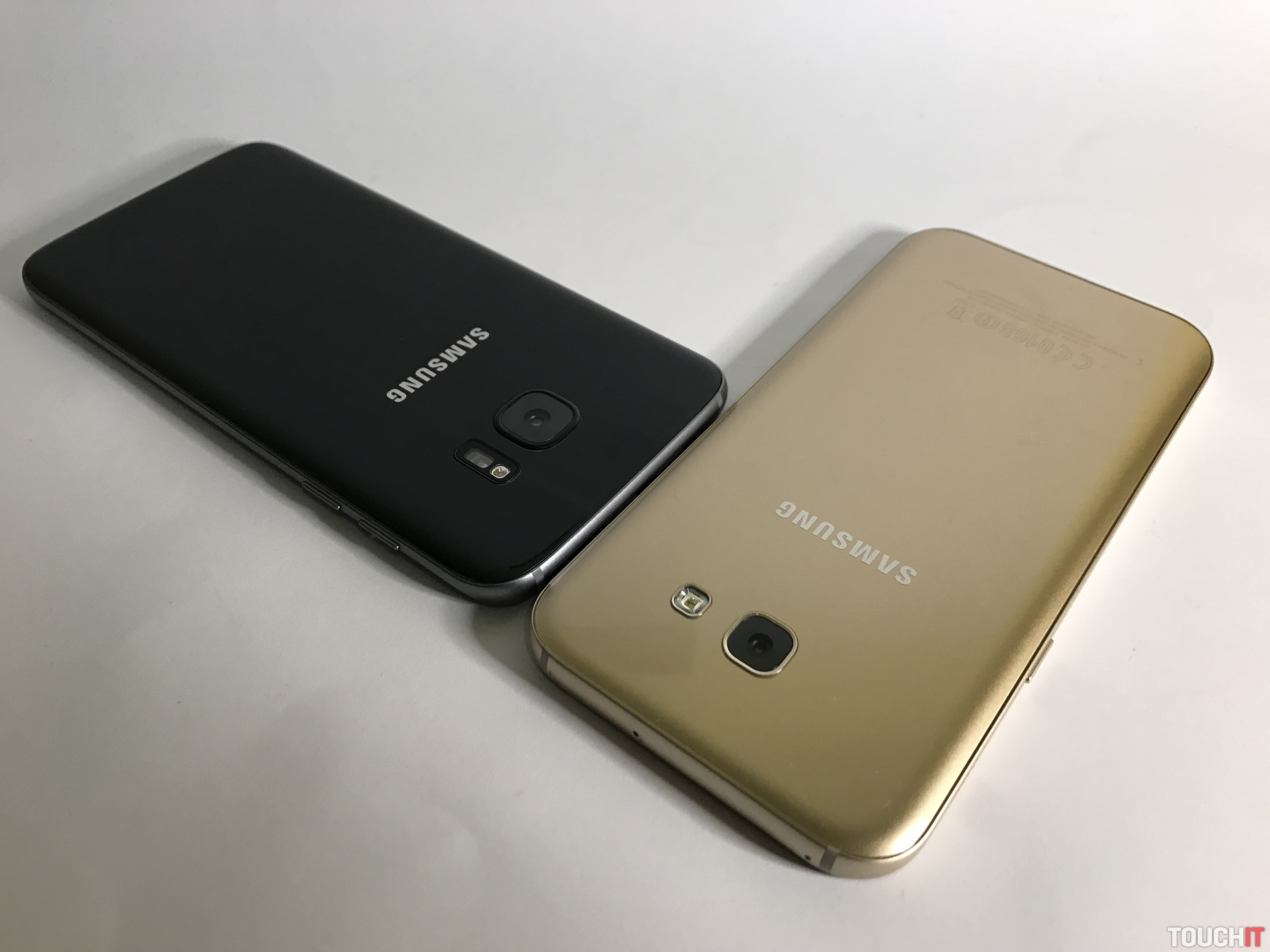 Fototest: Porovnali sme Samsung Galaxy A5 2017 a Samsung Galaxy S7 edge