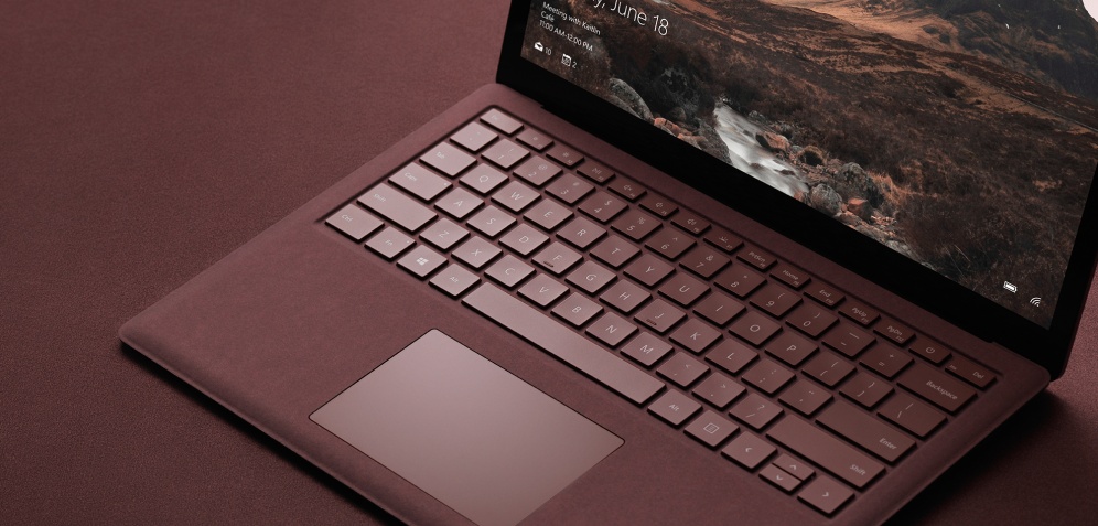 Tenký, ľahký, bežiaci na Windows 10 S – taký je Microsoft Surface Laptop