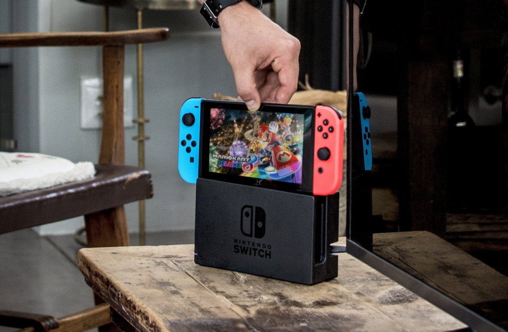 Recenzia Nintendo Switch: Prvá herná konzola, ktorá kombinuje mobilné hranie aj konzolu do obývačky