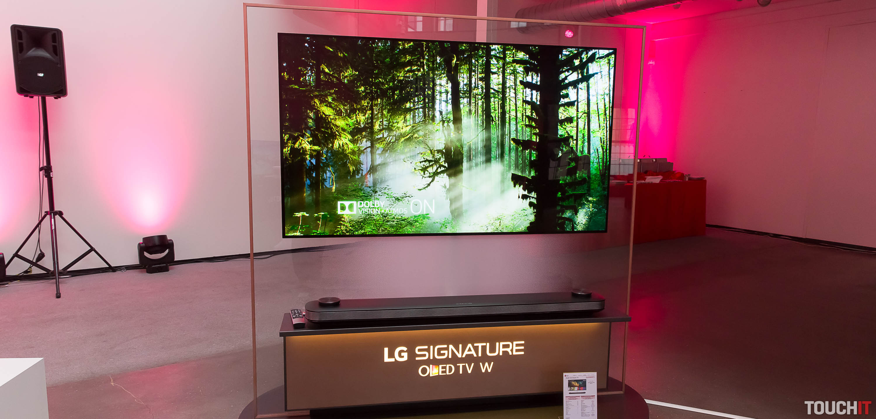 VIDEO TOUCHIT: LG predstavilo nové OLED W televízory na výstave IFA
