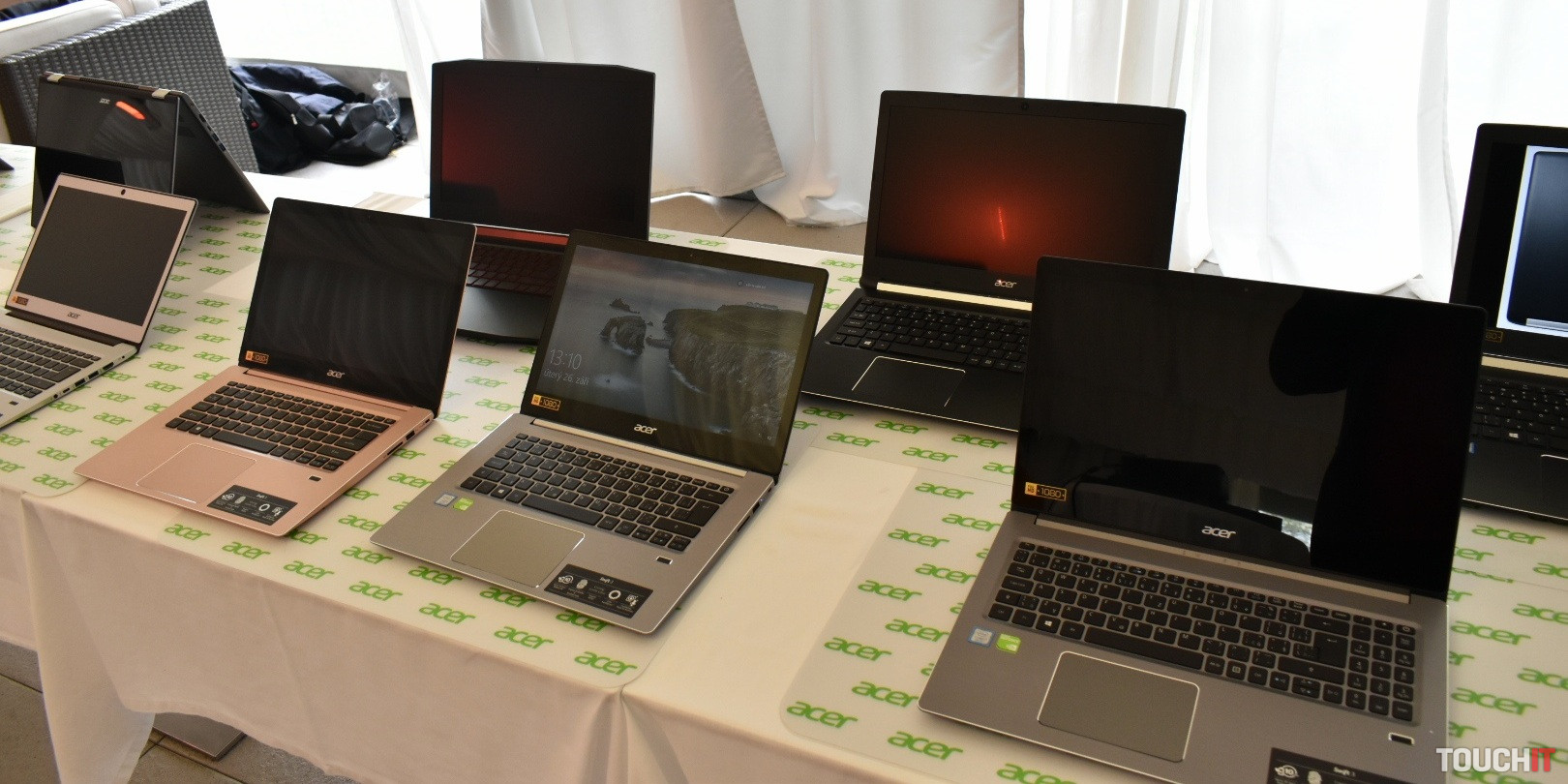 VIDEO TOUCHIT: Acer ukázal počítače, ktoré si budete môcť kúpiť pod vianočný stromček