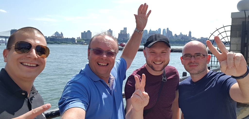 VIDEO TOUCHIT: New York z helikoptéry
