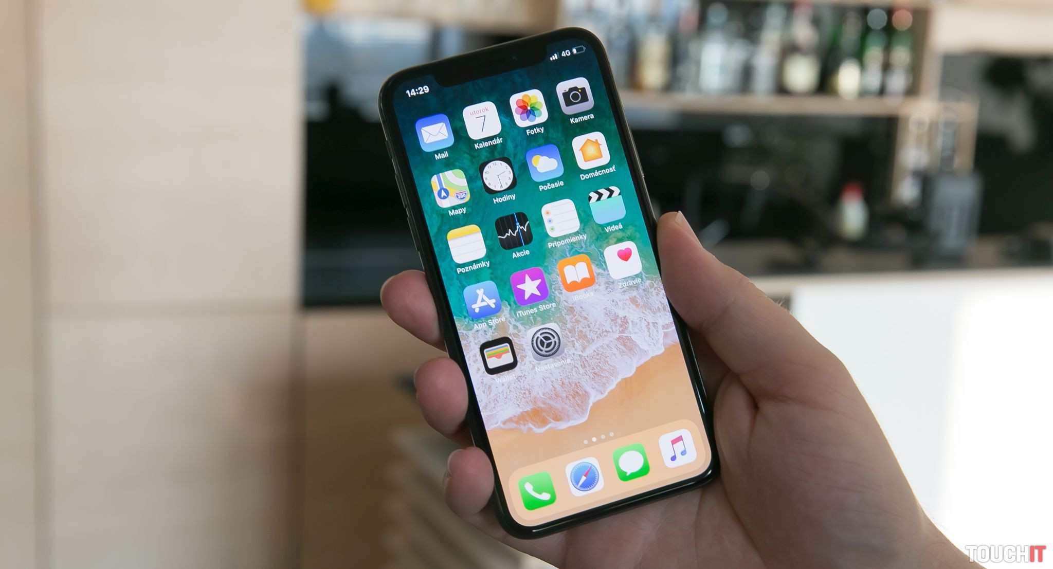 Apple iPhone X: Používatelia milujú výrez v displeji