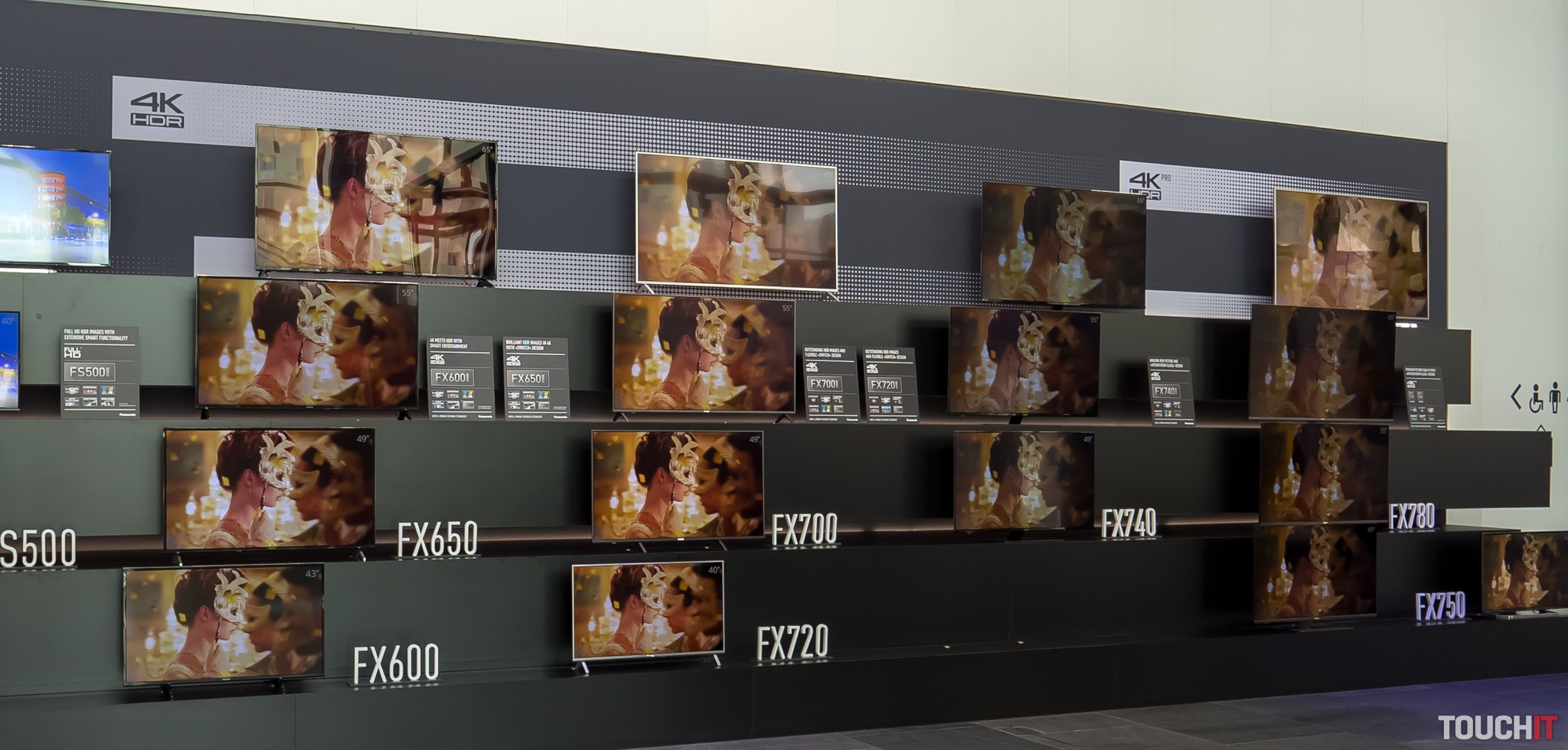 <span style="color: #ff0000;">VIDEO TOUCHIT</span>: Nové LED televízory od Panasonicu: Už žiadne čierne škatule, ale krásny dizajn, 4K a HDR10+ (doplnené)