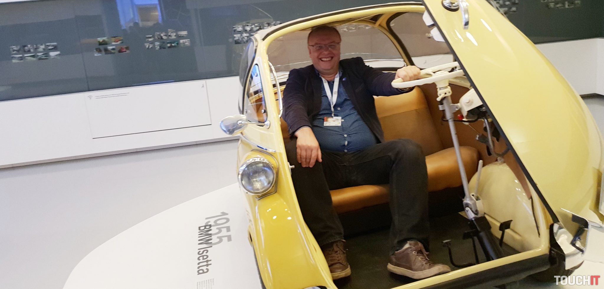 Ondrejov svet: O ASUS ROG telefóne a motorke Honda Goldwing