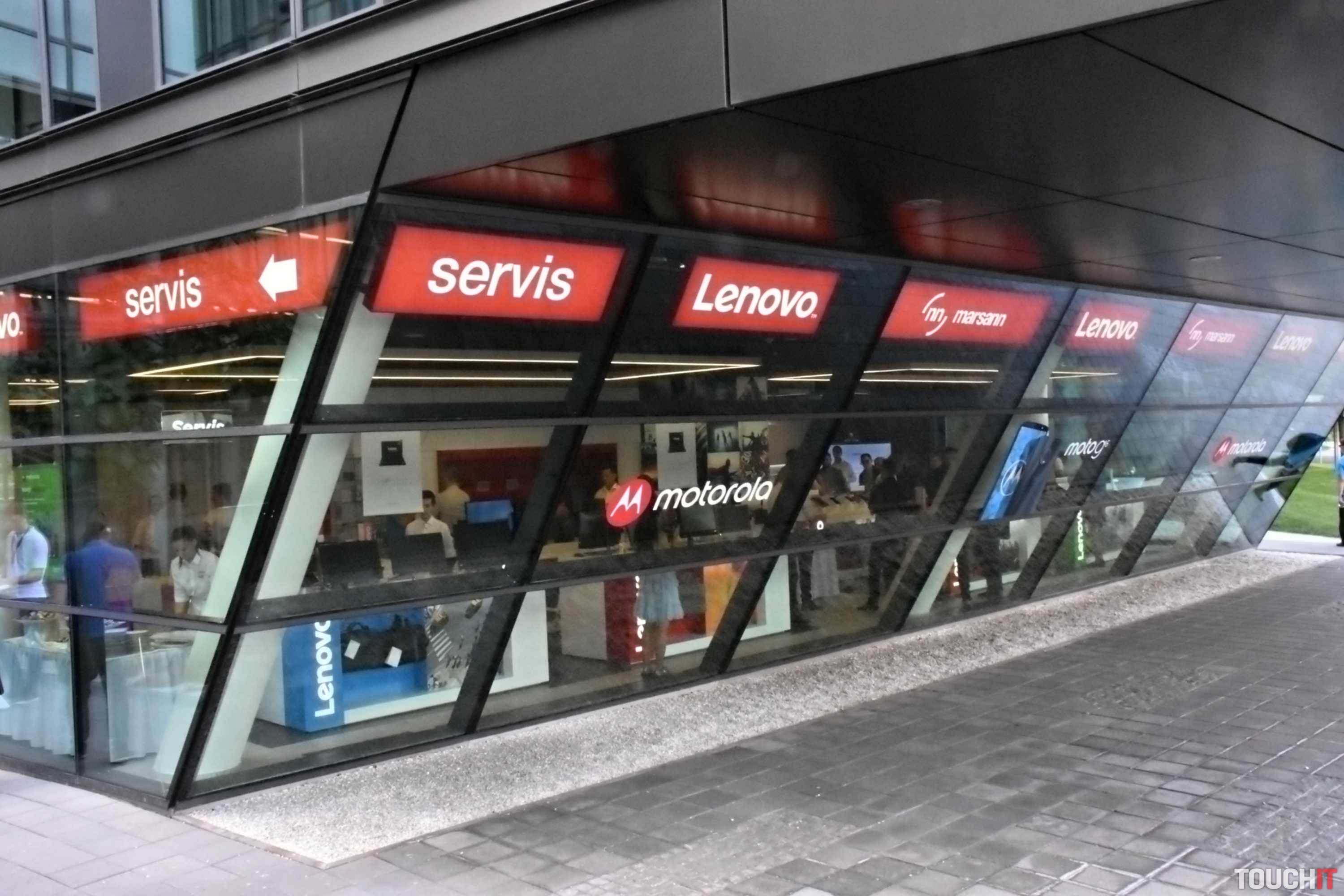 Chcete kúpiť Lenovo ThinkPad? Vyskúšajte si ich v showroome
