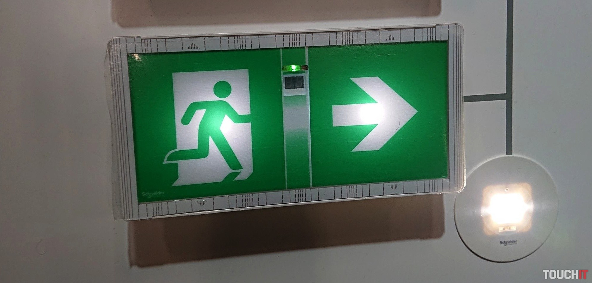 Schneider Electric sa stará aj o vašu elektrickú energiu. Bude jej v budúcnosti dostatok?
