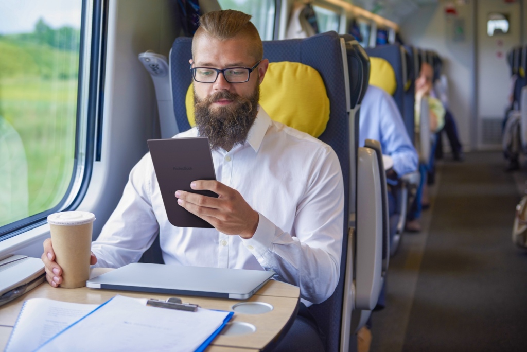 DUEL čítačiek kníh: Energy eReader Max vs. PocketBook InkPad 3