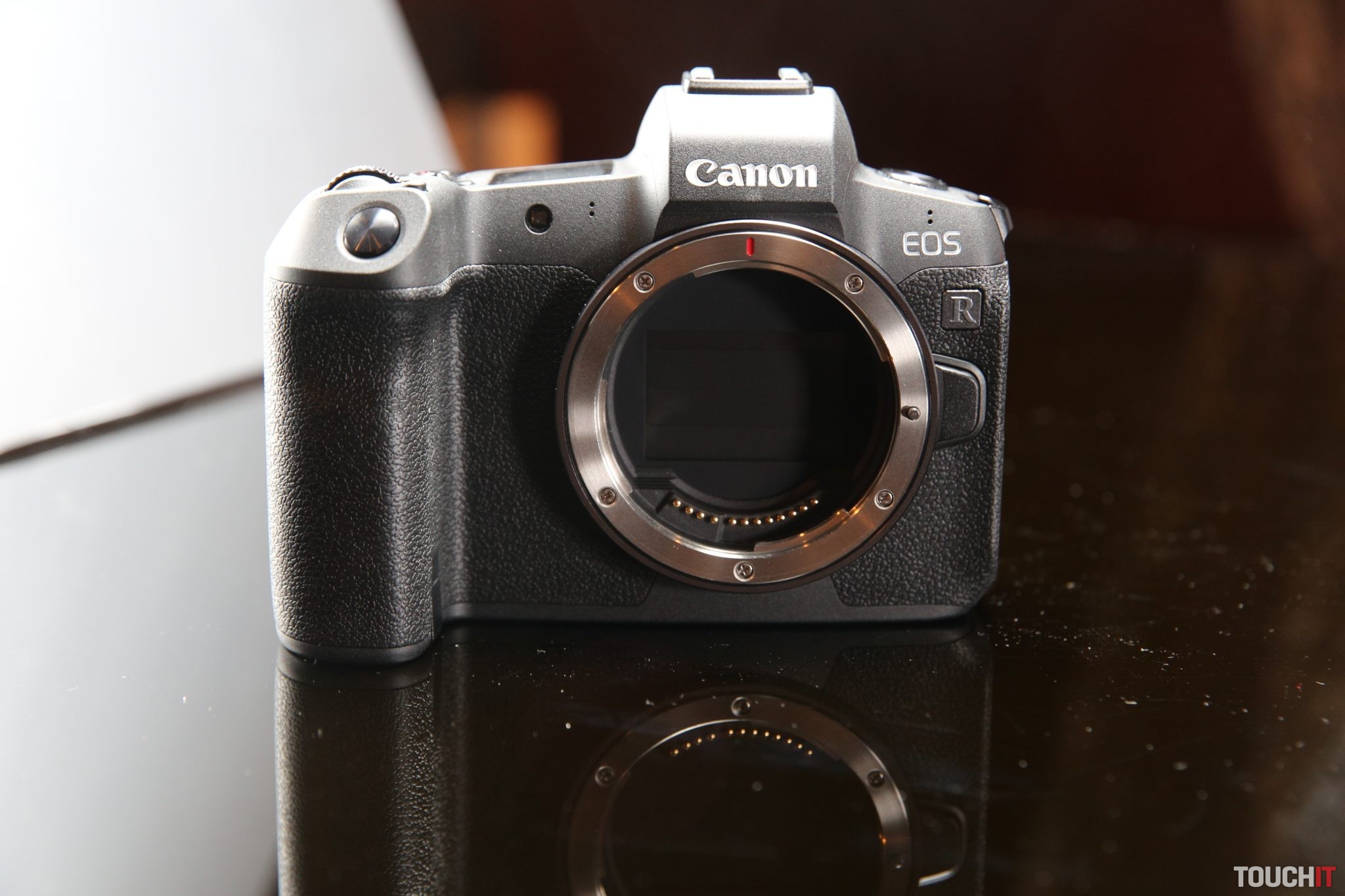 Canon EOS R: Čo všetko umožňuje (video)