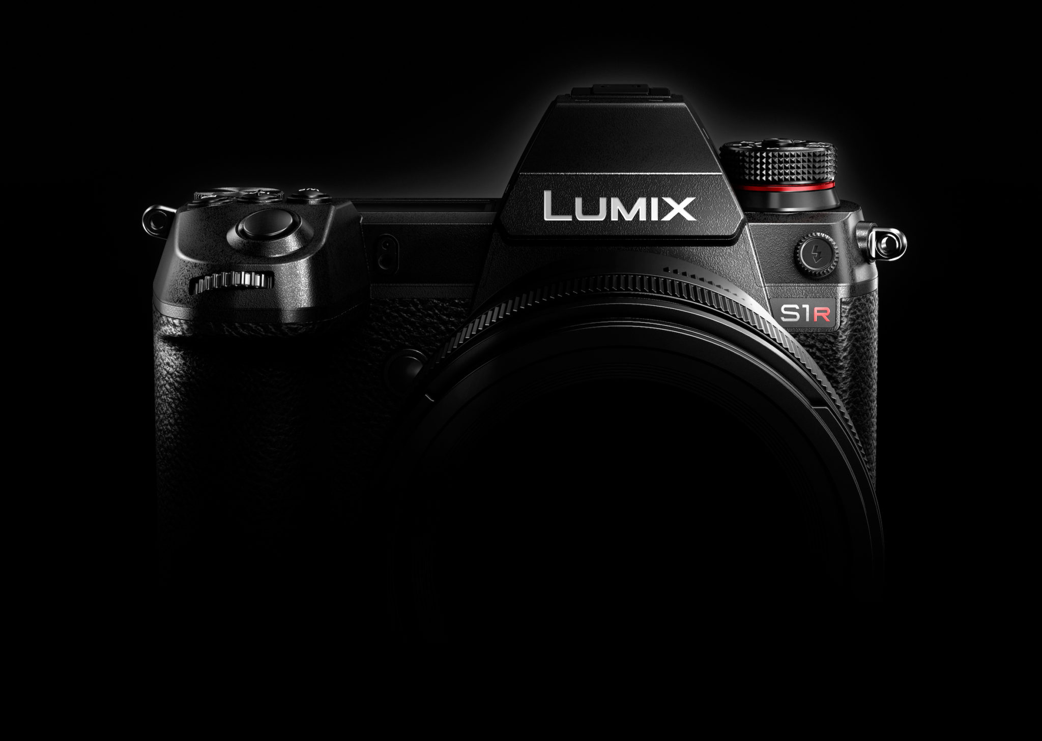 Panasonic predstavil svoje novinky a oznámil vstup do odvetvia FullFrame fotoaparátov