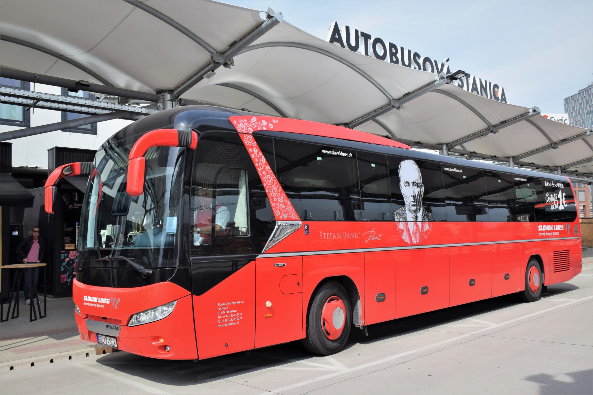 Autobusom na letisko ešte rýchlejšie – Slovak lines pridáva zrýchlené spoje na Schwechat