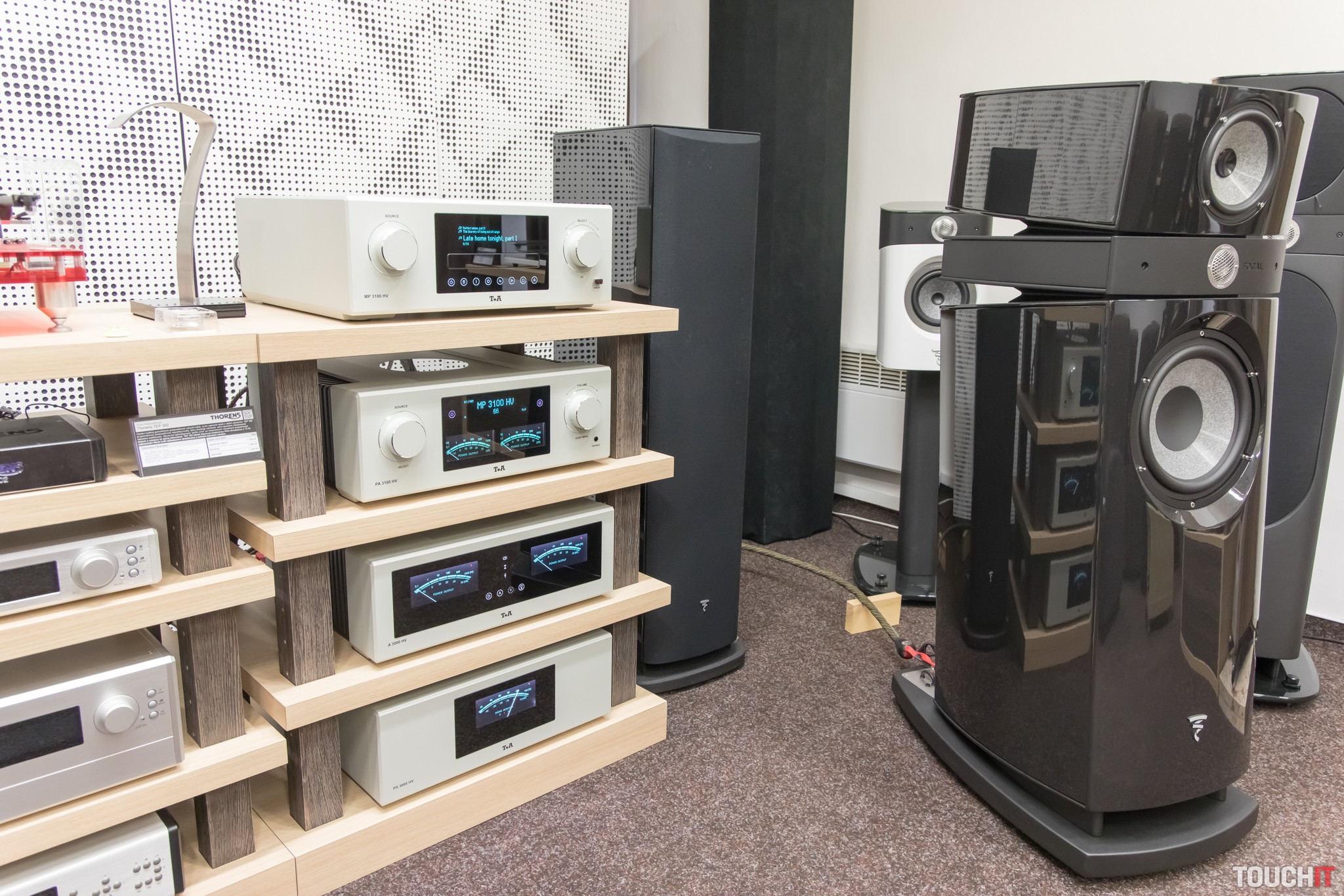 Na návšteve v posluchovej miestnosti Enigma High Fidelity Audio (video)