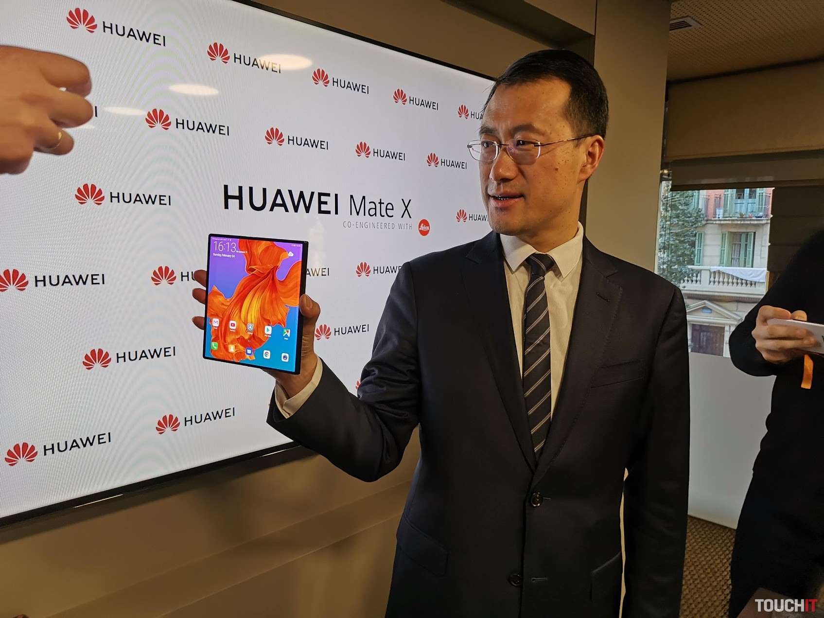 Huawei pripúšťa, že polovica ich smartfónov, by mohla mať do roku 2021 skladateľné displeje