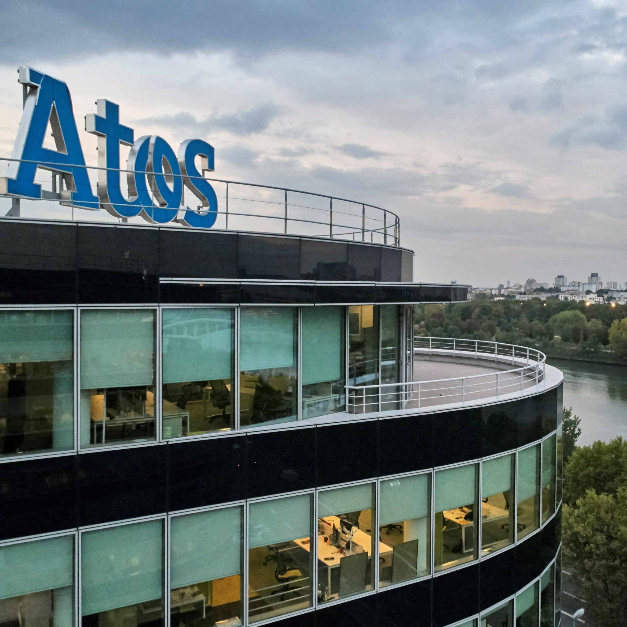 Atos: Môžete byť na schôdzke a pritom na nej nebyť. Na diaľku môžete aj aktívne vystúpiť (Video)